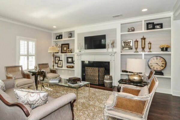 Elegant living room with built-in shelves.